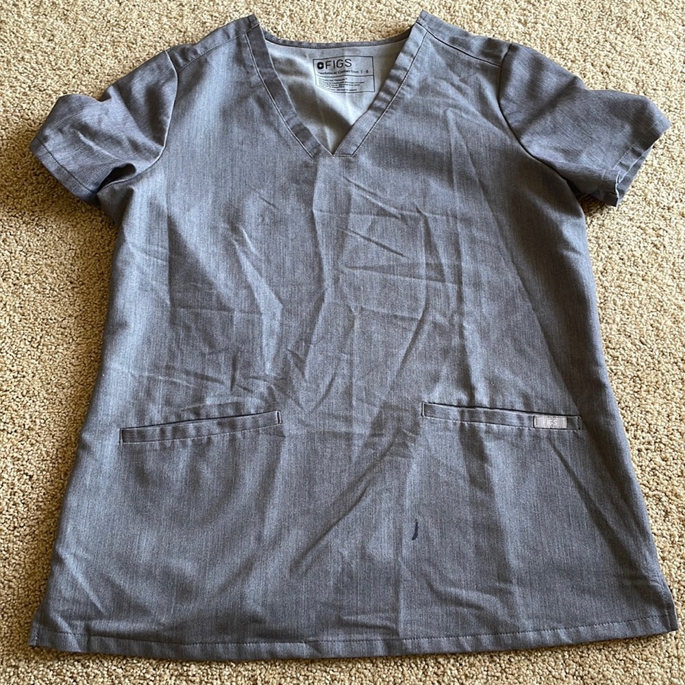 Gray Figs Scrub top